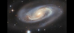 The heart of Lyra UGC 11397